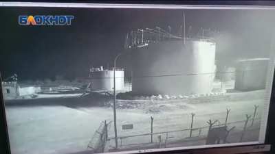 Two UA long range drones are caught on CCTV hitting oil depts in Russia, the sites are guarded by men armed with antidrone guns, which don't seem to be of much use.
