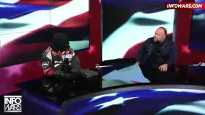 Kanye West tells Alex Jones that he "sees good things about Hitler also" 🤦&zwj;♂️