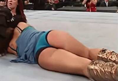 Mickie James knocked out