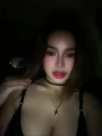 Xyriel Manabat
