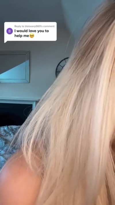 Her lovely mouth is so goooooood!