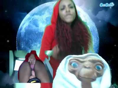 OMG!!! ET!