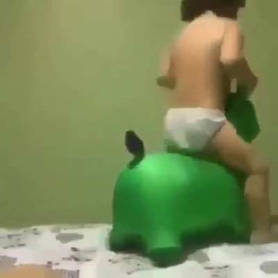 little baby dies (opps i posted this on the wrong sub so its here now)