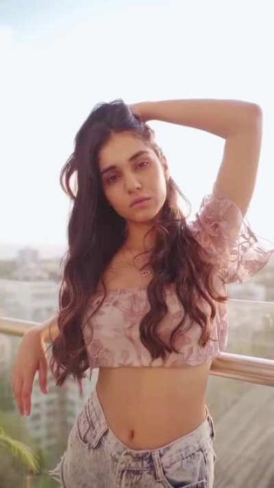 Radhika Seth&rsquo;s moves so elegant🤩