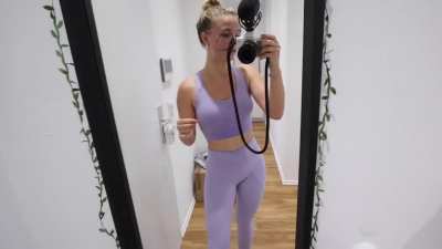Julia im Sport-Outfit aus ihrem Vlog von HEUTE tats&auml;chlich (20.10.20) ...Video: &bdquo;ICH BIN BACK (can you believe ist)...&ldquo;
