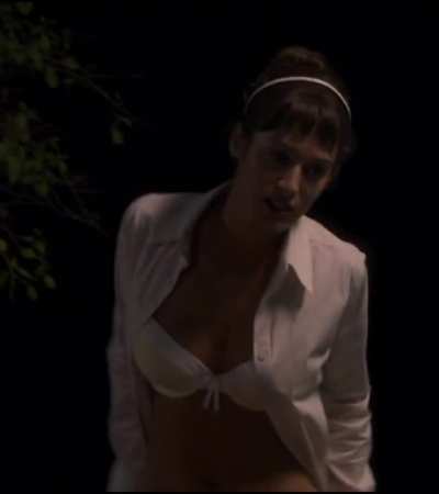 Lizzy Caplan