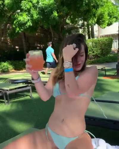 Bella Thorne getting nasty is instant turn on