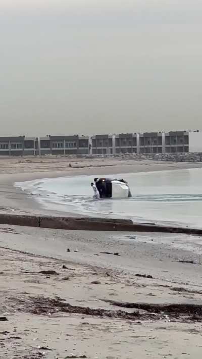 Nice drive along the beach ruined