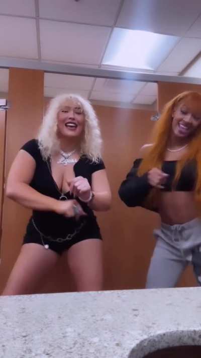 Nikkita Lyons &amp;amp; Jakara - Dancing 