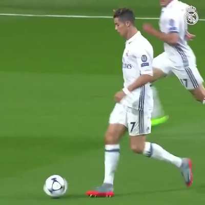 The day Cristiano Ronaldo scored a hat-trick against Atl&eacute;tico Madrid in a Champions League semifinal.

Your turn, Mbappe 🤍🐢