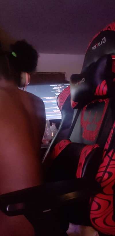 Can I get my tits sucked please
