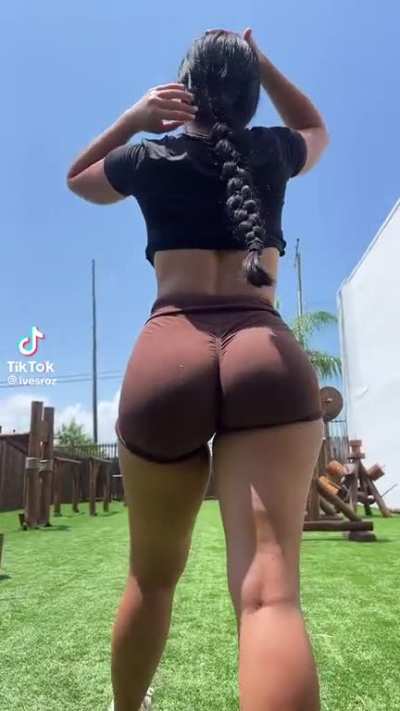 @ivesroz