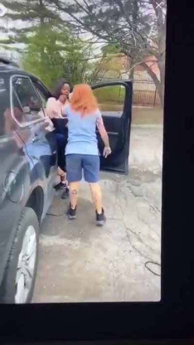 Postal worker beaten by two women. Allegedly over stimulus checks.