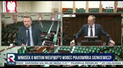 Kiedy Donald Tusk zaczął m&oacute;wić o rozkradaniu publicznych pieniędzy przez PiS, Telewizja Republika przerwała transmisję aby nadać Koronkę do Miłosierdzia Bożego 