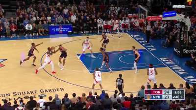[Highlight] Scottie Barnes makes a move to the rack for the strong jam