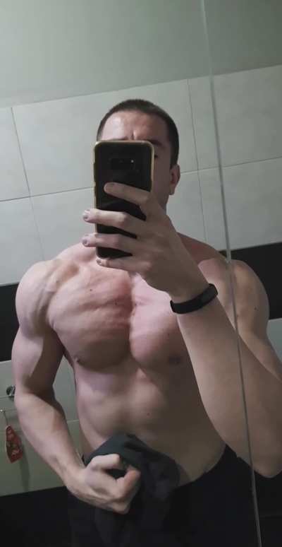 Ready to worship a 6'7