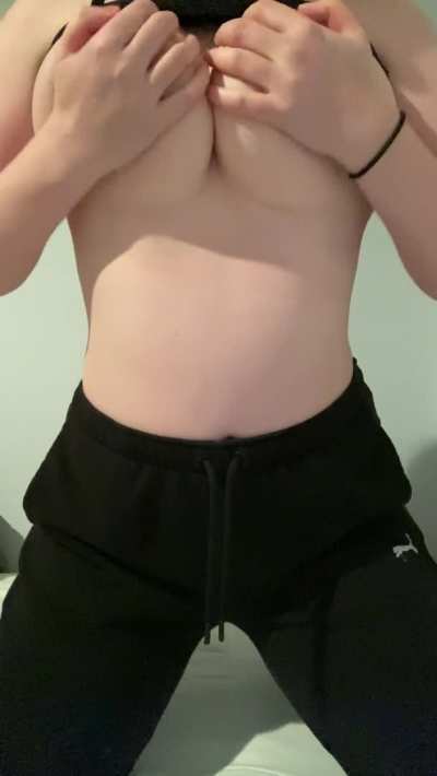If you&rsquo;re lucky you&rsquo;ll get my sweatpants to come off too [OC]