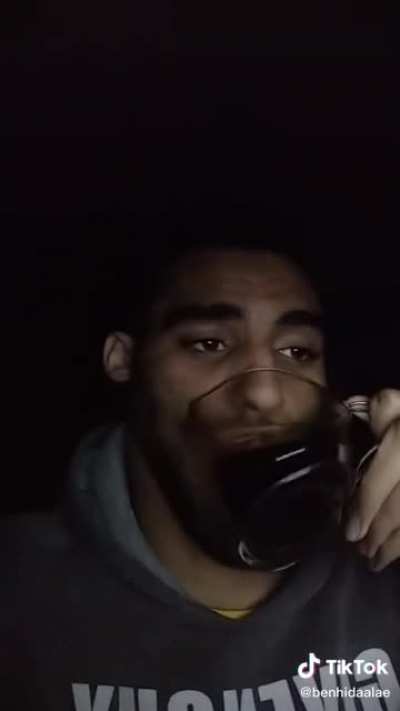 ...........