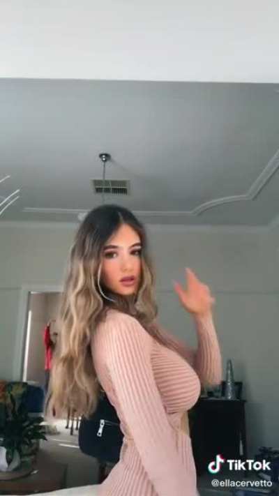 ella cervetto