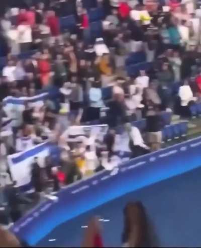 The anti"zionist" pro palestine mob chants heil h*tler during the israeli national anthem in the olympics of paris 2024.