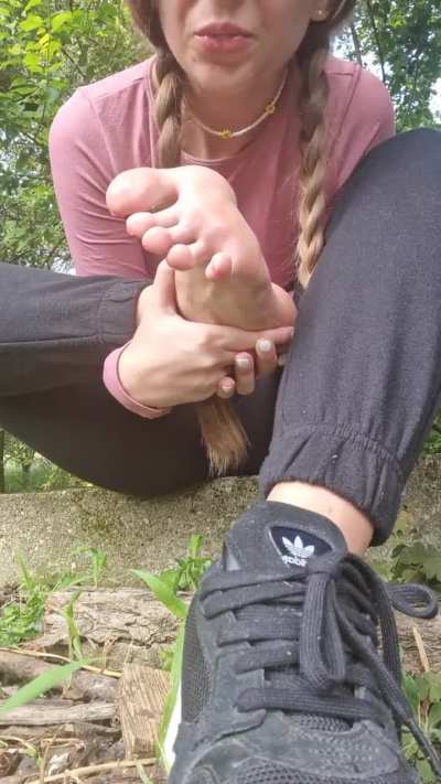 Sloppy self worship in the nature, after a long walk 