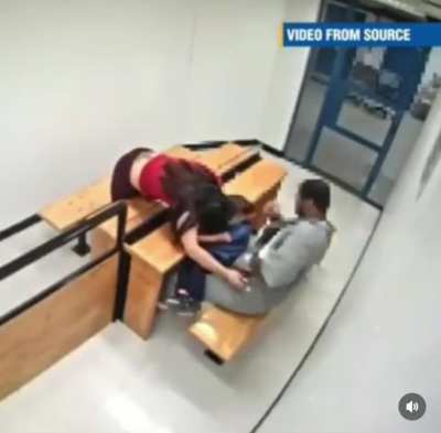 Child used to smuggle drugs into Rikers island because her selfish daddy can&acirc;t take it anymore in there &acirc;&sup1;&iuml;&cedil;&eth;&curren;&brvbar;&eth;&raquo;&acirc;&acirc;&iuml;&cedil; these kids think it&acirc;s a game &eth;&curren;&brvbar;&eth;&raquo;&acirc;&acirc;&iuml;&cedil; You good on your block but wait until you find who runs the house &eth;&sup1;