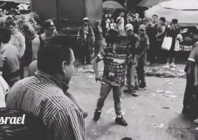 Desmadre Callejero by Warner Bros.