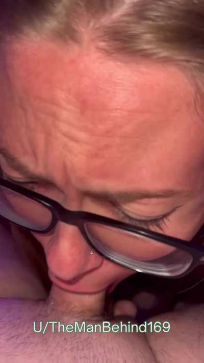 I’d your girl catches your cumshots mid air just to throat you right after you have a winner 🥇
