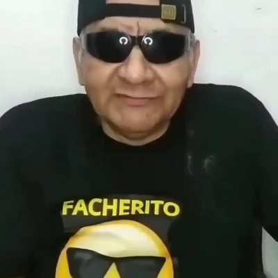 &iquest;por qu&eacute; usas el ":v", grasoso?
