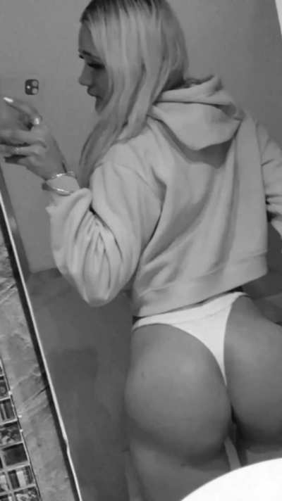 I have so much fun making nudes