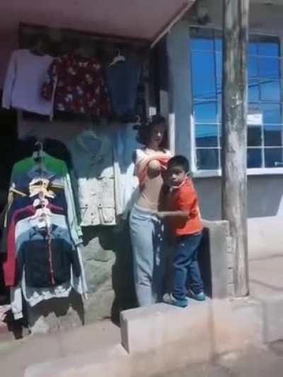 🤨