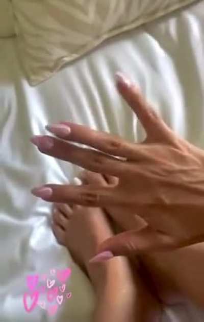 Drea&rsquo;s white toes are somethin else