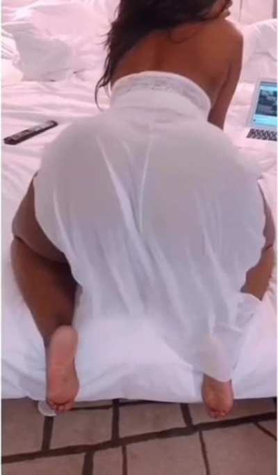🤗🤤