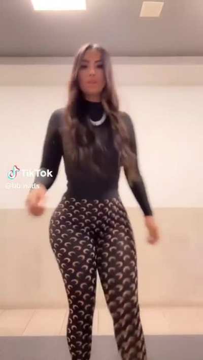 GYAT 🤤