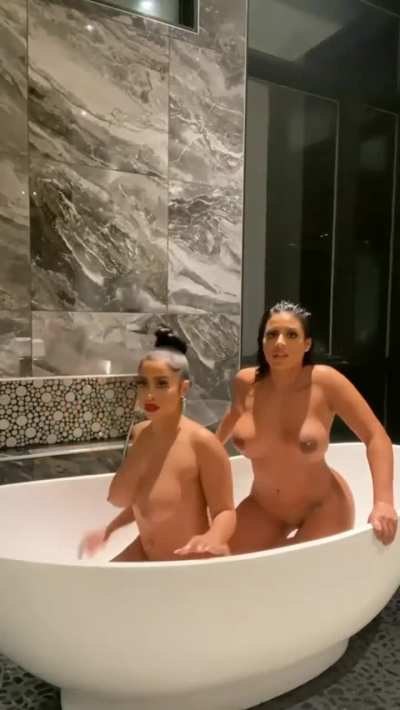 😍😍