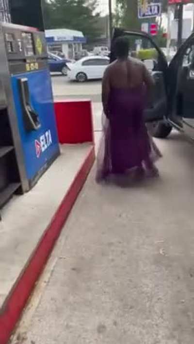 Woman freaks out at gas attendant after he said he couldn&rsquo;t understand what she was saying