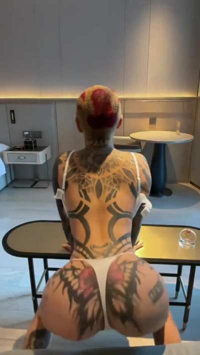 twerk