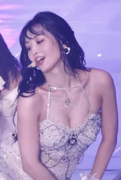 MOMO 230415.