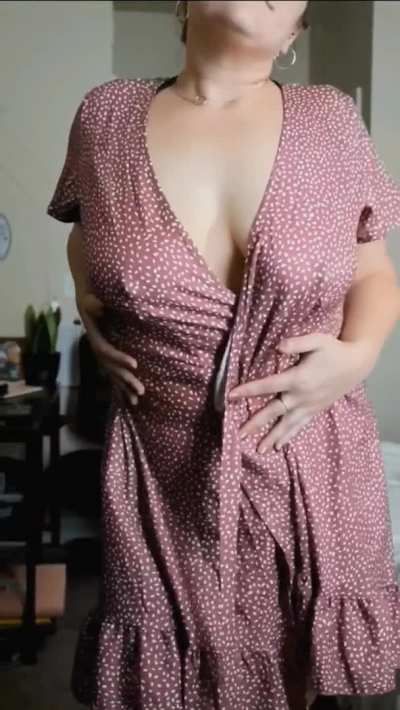 What a slutty mom like me wears to the grocery store [f]