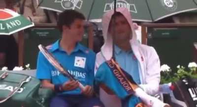 Novak Djokovic being a nice guy.