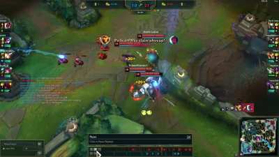 Amazing yone outplay 1v5