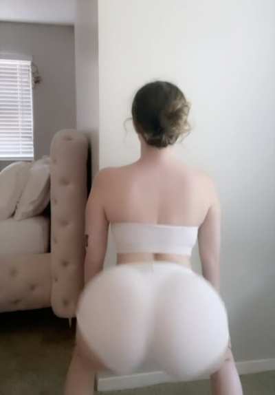 This ass lookin real heavy 🍑