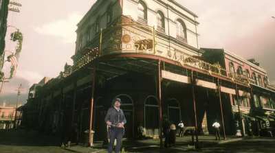 Dutch &amp;amp; Arthur take a stroll through Saint Denis