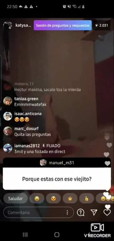 Katysancheskii y su dilatador anal en directo Instagram