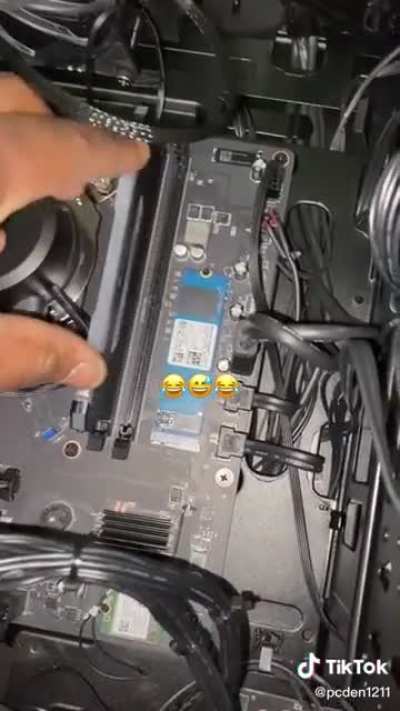 Very crunchy memory install courtesy of tiktok