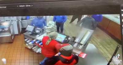 Man has a tantrum at a Wendy’s