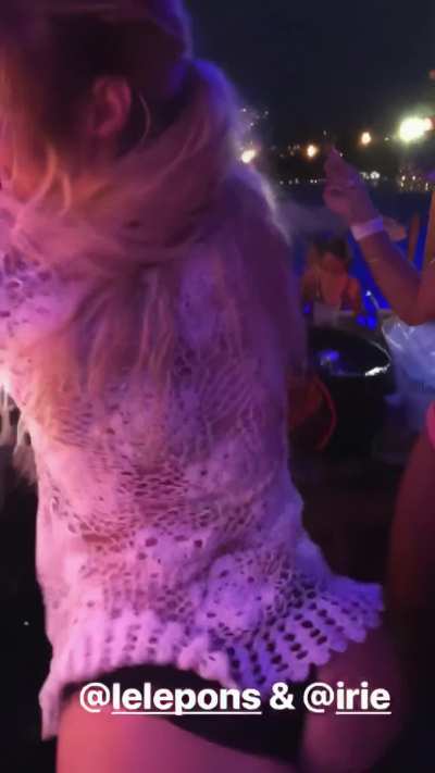 Shakin' it