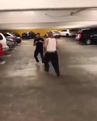 Fighting a guy that knows how to leg kick