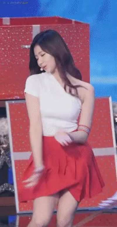 MINATOZAKI SANA (Classic Favorite)