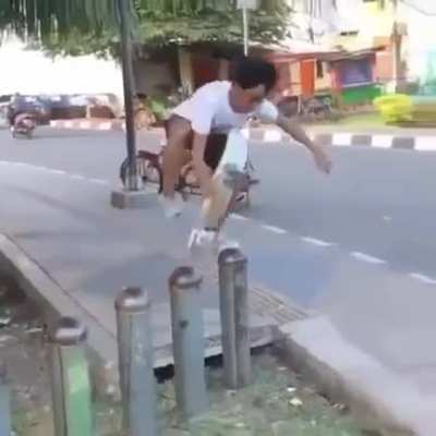 That&rsquo;s Not Me (Remix)
